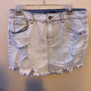 jean skirt never wore it.